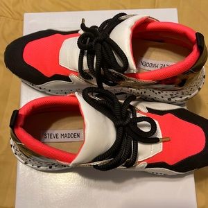 Steve Madden cliff coral.